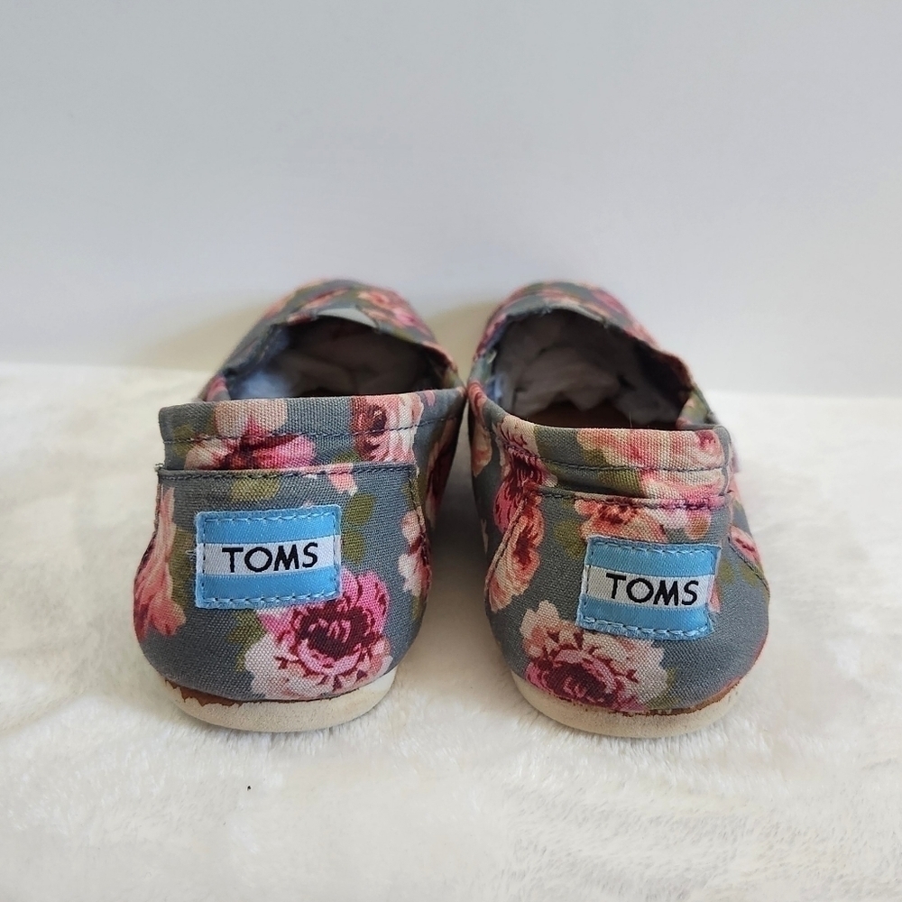 TOMS Classic Canvas Gray Pink Rose Buds Floral Flower Slip On Flats Size 7 - Picture 9 of 14